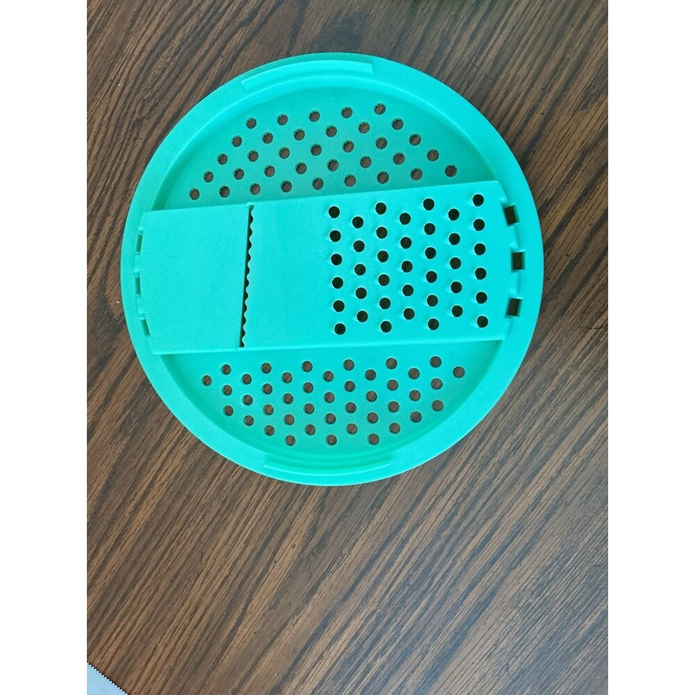 Vintage Tupperware Grater Bowl - Jadeite Green 786-4